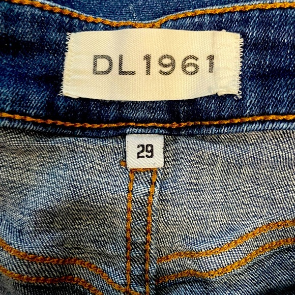 DL 1961 Margaux Instasculpt Mid Rise Ankle Skinny Jeans Frayed Angle Hem Size 29 - Picture 12 of 15